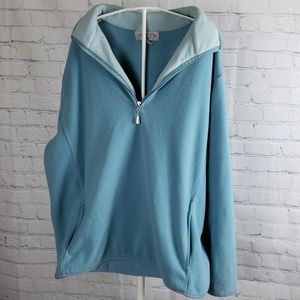 Half zip fleece pullover with pockets